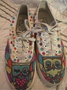 Vans Kids White Canvas Sneakers with Multicolor Polka Dots & Owl Art